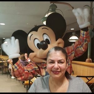 Meet your Posher, Yeicy